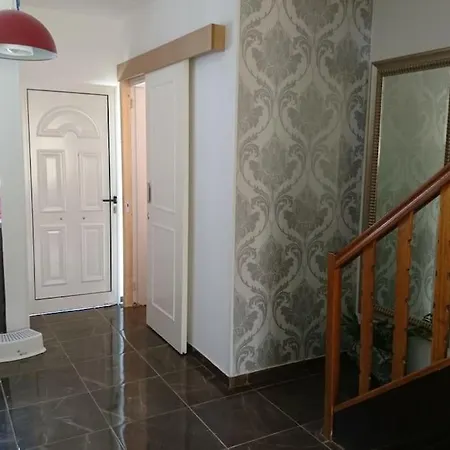 Isabella Court Townhouse Near Venus And Lidl Paphos
